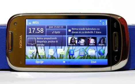 Nokia C7 radna povrsina u landscape polozaju